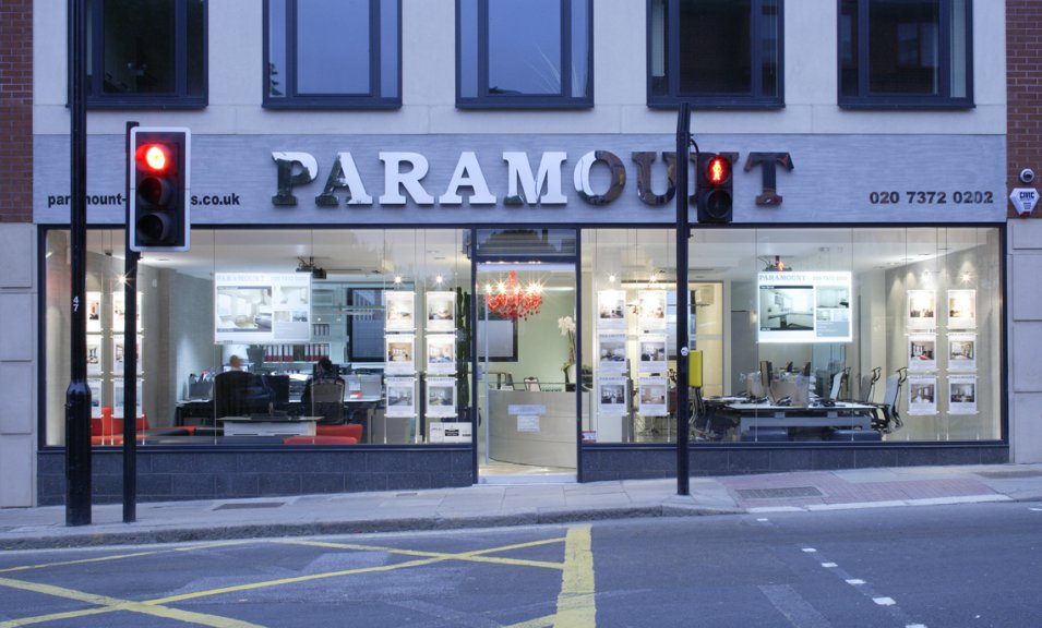 Estate-Agents_Rear_Projection